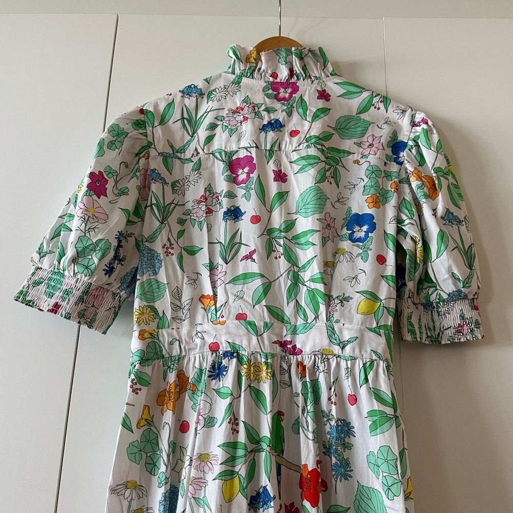 Floral White Maxi Dress with Green Leaf Print - Picture 3 of 9